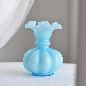 ✨VINTAGE✨ Fenton Delphite Flower Vase